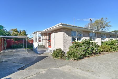 Great Location - Close Town Centre