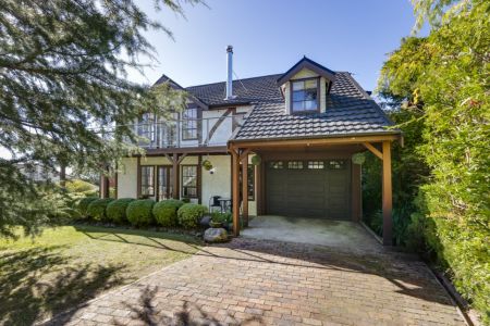 English Charm, Spectacular Views, Modern Living!