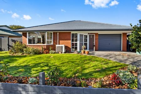 Comfort,Convenience & Carefree Living