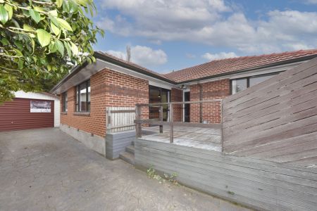 Six Car Garaging on 981 M2 of Land !