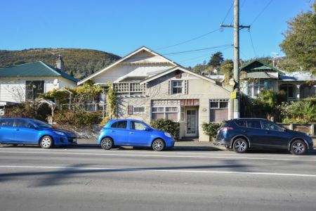 Renovators Dream With Separate Flat