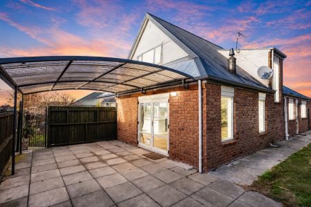 Spacious and Private,180m2 Home Early to Mid $600s