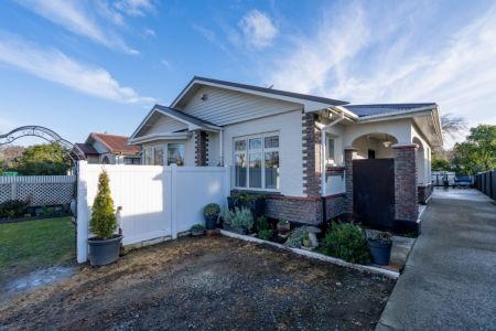 Classic Charm In Prime Windsor