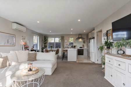 3 Bedrooms Stylish & Single Level