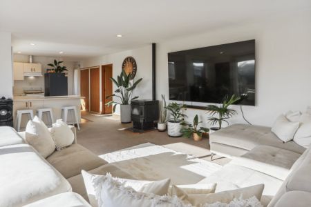 Blend of Space, Comfort, and Luxury.