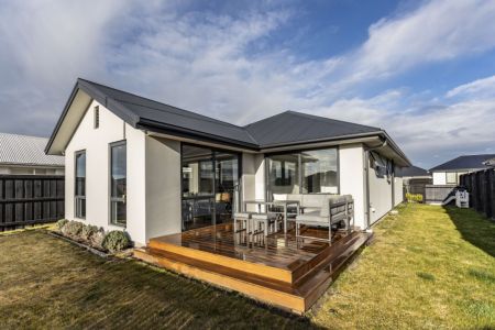 Ideal for First Home Buyers/Semi Retired