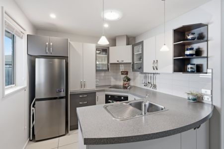 Stylish 'Over 60's' Unit Life in Halswell