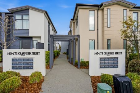 Impeccable Comfort & Convenience in St. Albans