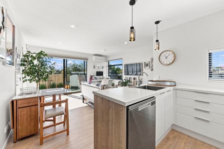 High Tech Town House with all the Extras