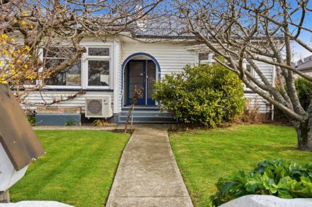 Renovate or Re-develop, 69 Proctor Street.
