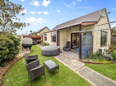 Private & Peaceful - Back Unit