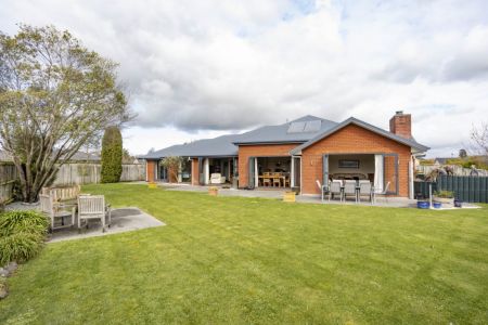 Family Luxury at Sycamore Close, Rangiora!