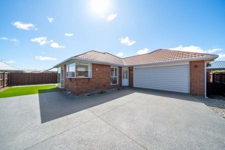 Open homes Wednesday & Saturday - Deadline 13th!