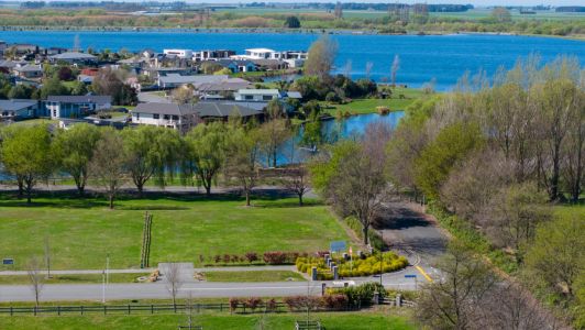Huge, Realistically Priced Lake Hood Section