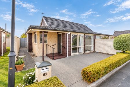 Easy-Care Living in a Welcoming Community