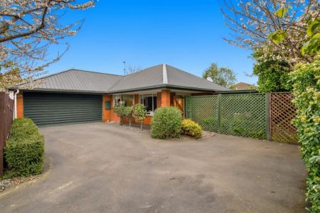 Hidden Haven on Racecourse Road!