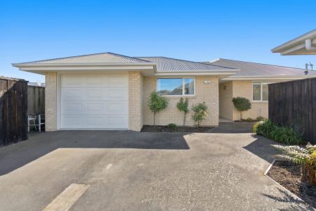 Superior Over 60's Living in Papanui